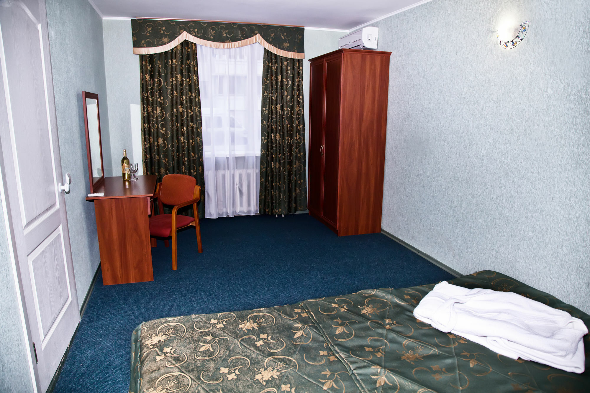 Nikotel Hotel Mykolaiv Exterior photo